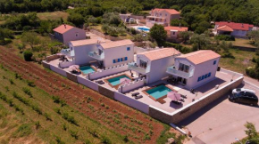 Family friendly house with a swimming pool Vrh, Krk - 17756